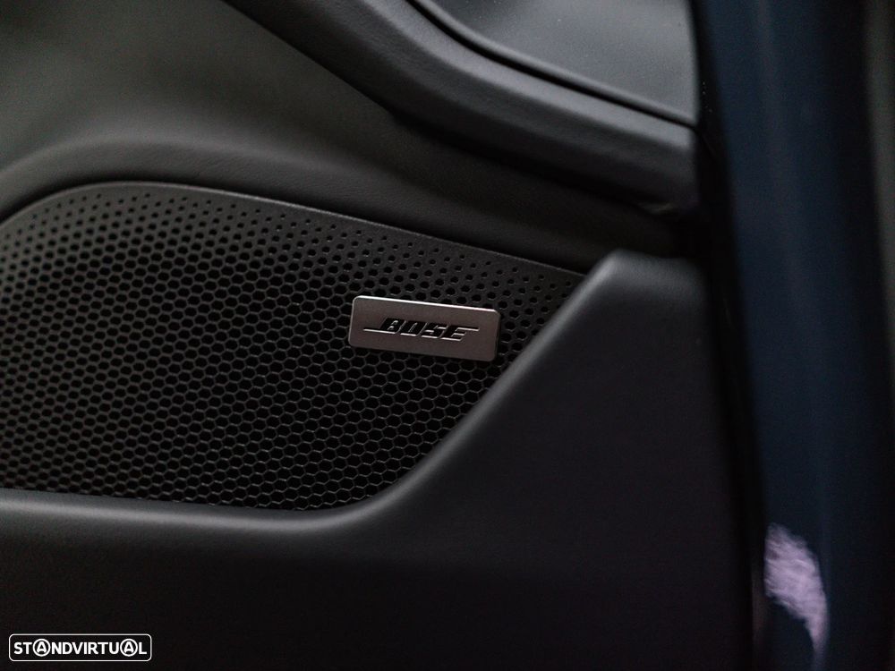 Porsche Taycan Sport Turismo 4S Black Edition - 42