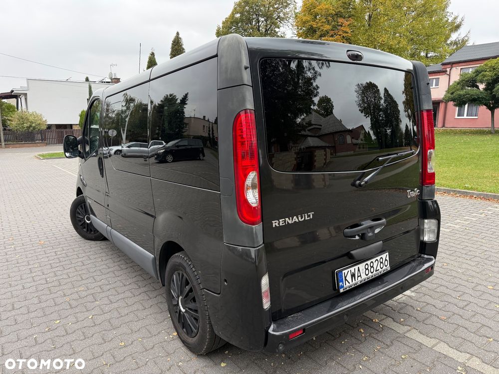 Renault Trafic - 16