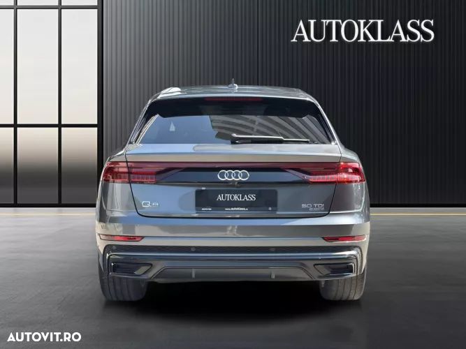 Audi Q8 - 7