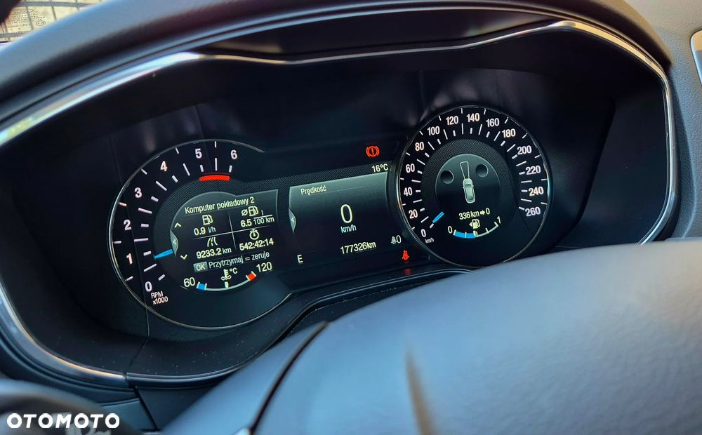 Ford Mondeo 2.0 EcoBlue Titanium - 25