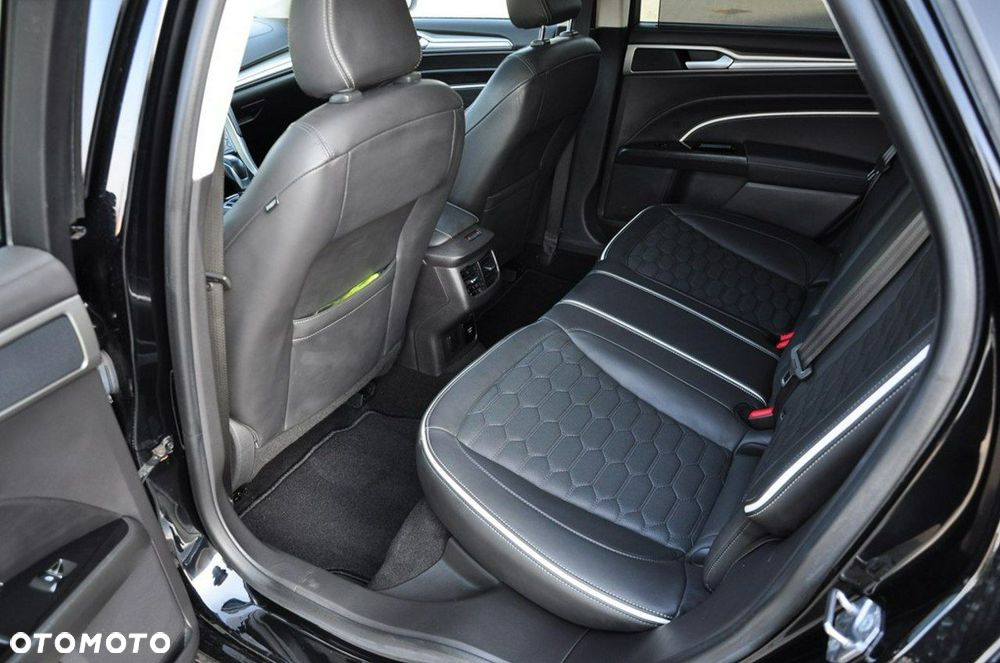 Ford Mondeo - 24