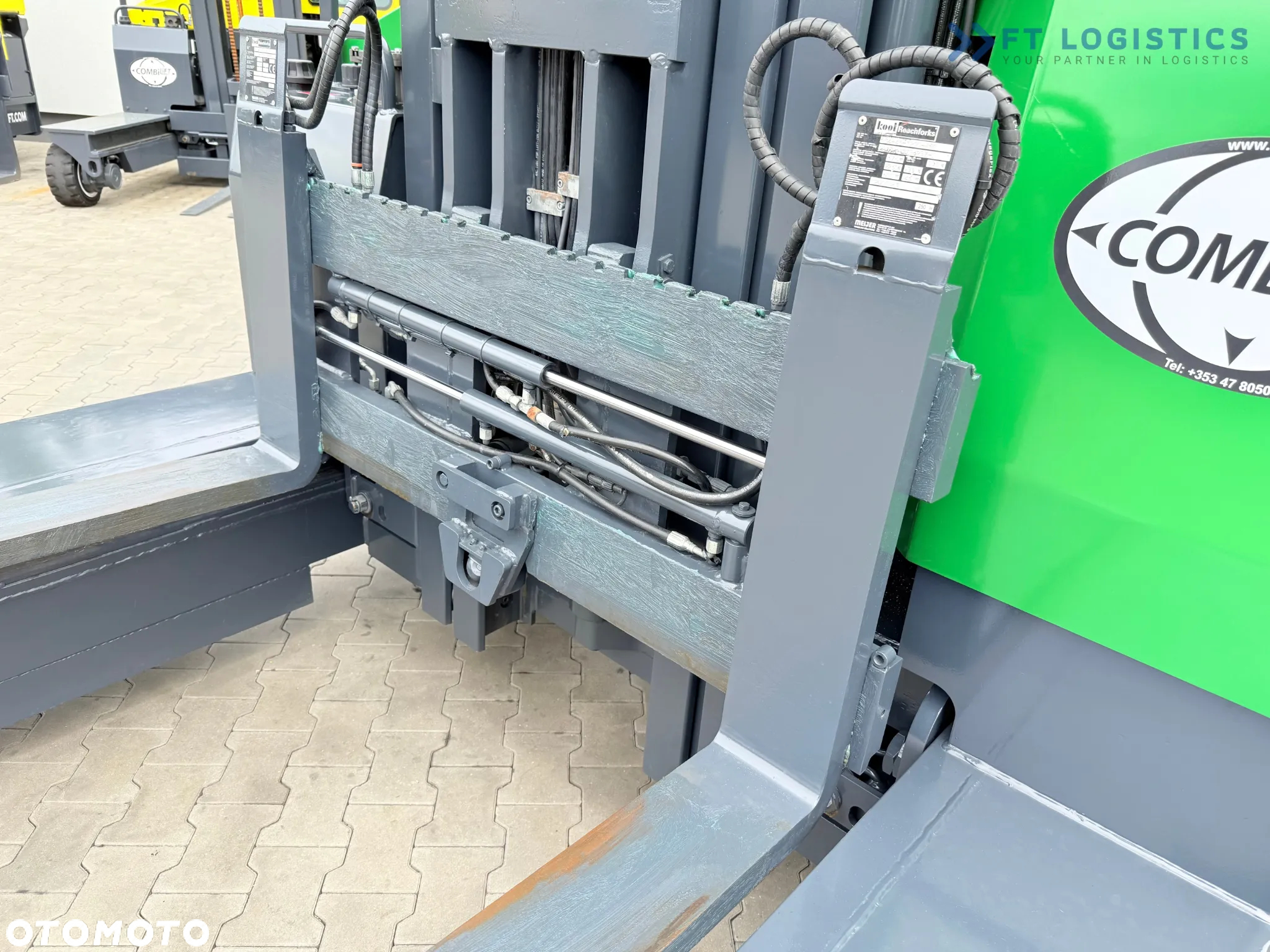 Combilift C4000 / TRIPLEX / 9300MM /  DUŻY WYBÓR WÓZKÓW CZTEROKIERUNKOWYCH / WOLNY SKOK / POZYCJONER / GAZ / KABINA / JAK NOWY - 25