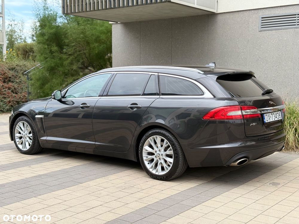 Jaguar XF - 23