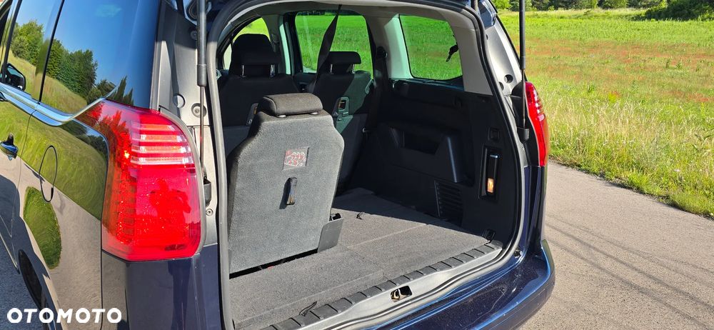 Peugeot 5008 1.6 THP Allure 7os - 11