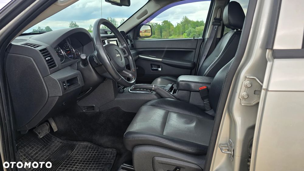 Jeep Grand Cherokee 3.7 4x4 Laredo - 9