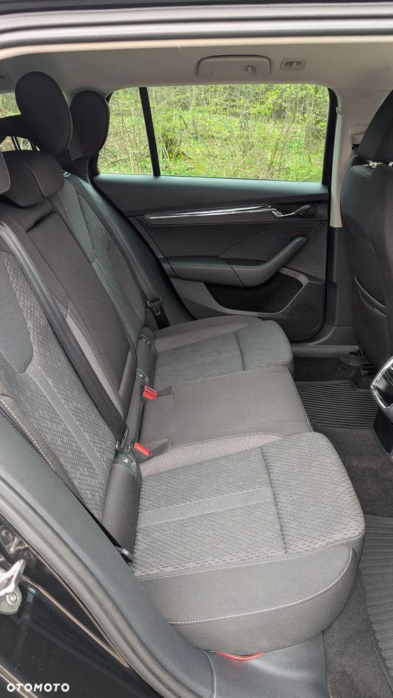 Skoda Octavia 2.0 TDI SCR Style DSG - 16