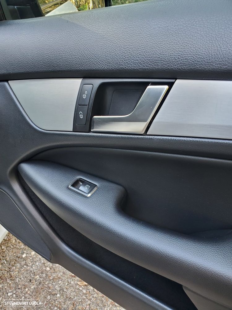 Mercedes-Benz C 250 CDI DPF (BlueEFFICIENCY) 7G-TRONIC - 19