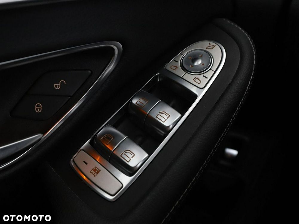 Mercedes-Benz Klasa C 200 9G-TRONIC Avantgarde - 37