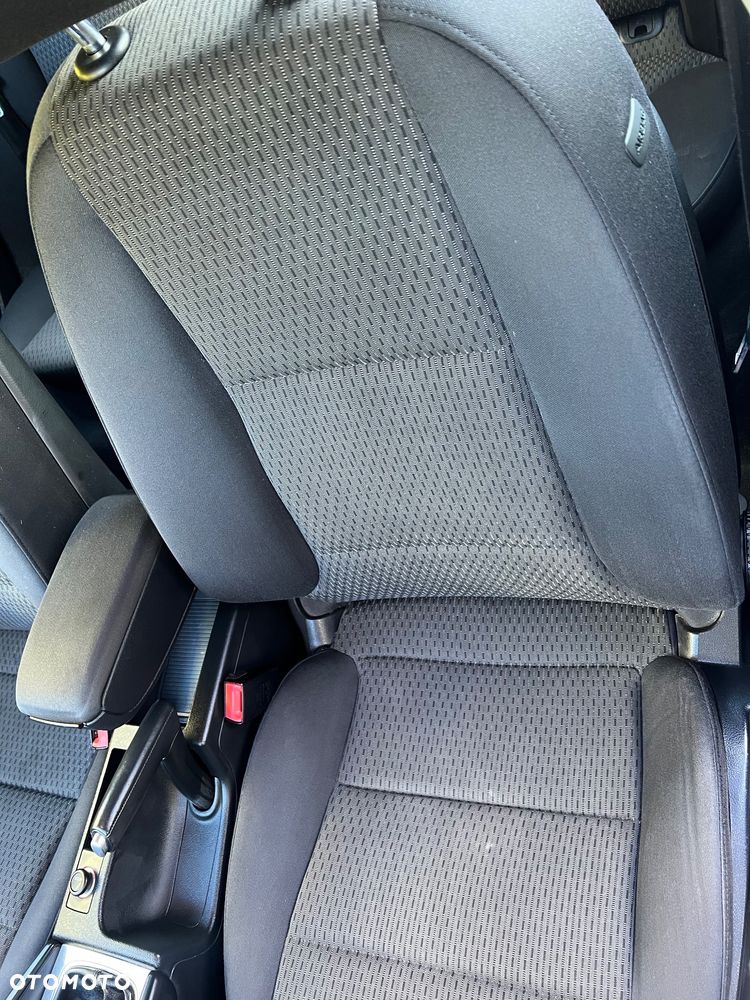 Audi A3 Sportback 1.6 TDI DPF S line Sportpaket - 24