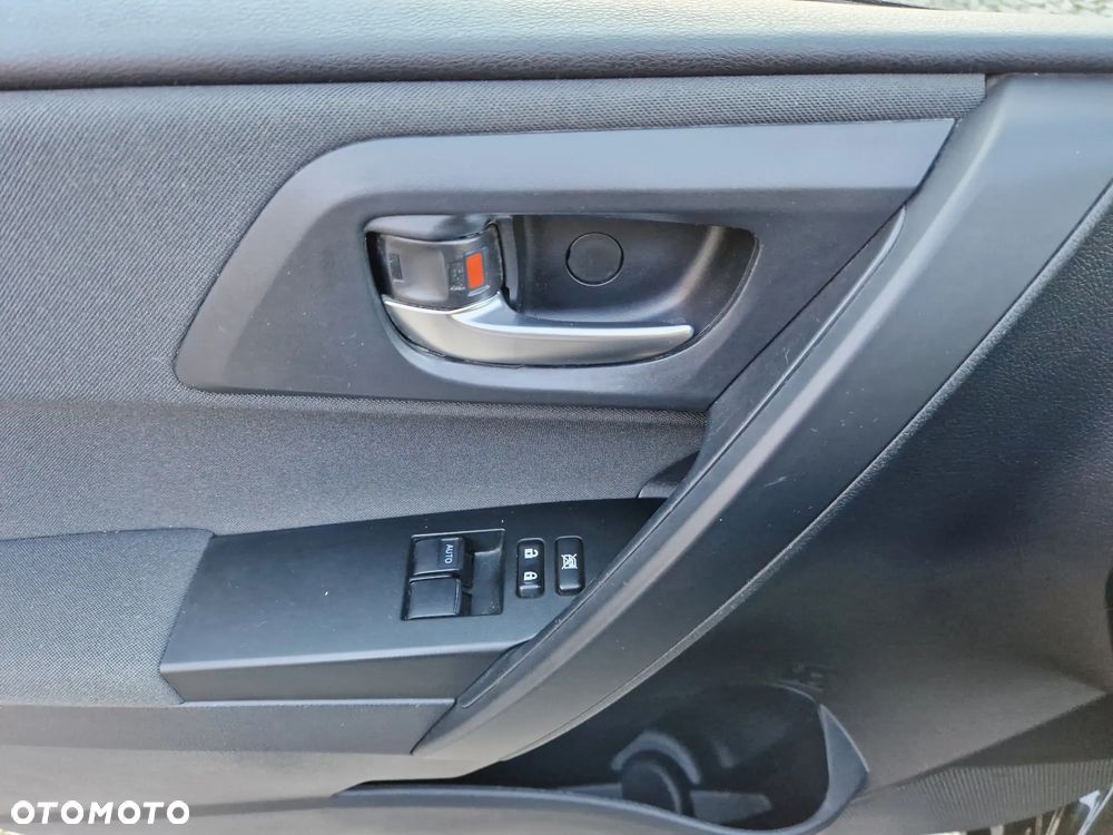 Toyota Auris 1.33 Dual-VVT-i Comfort - 21