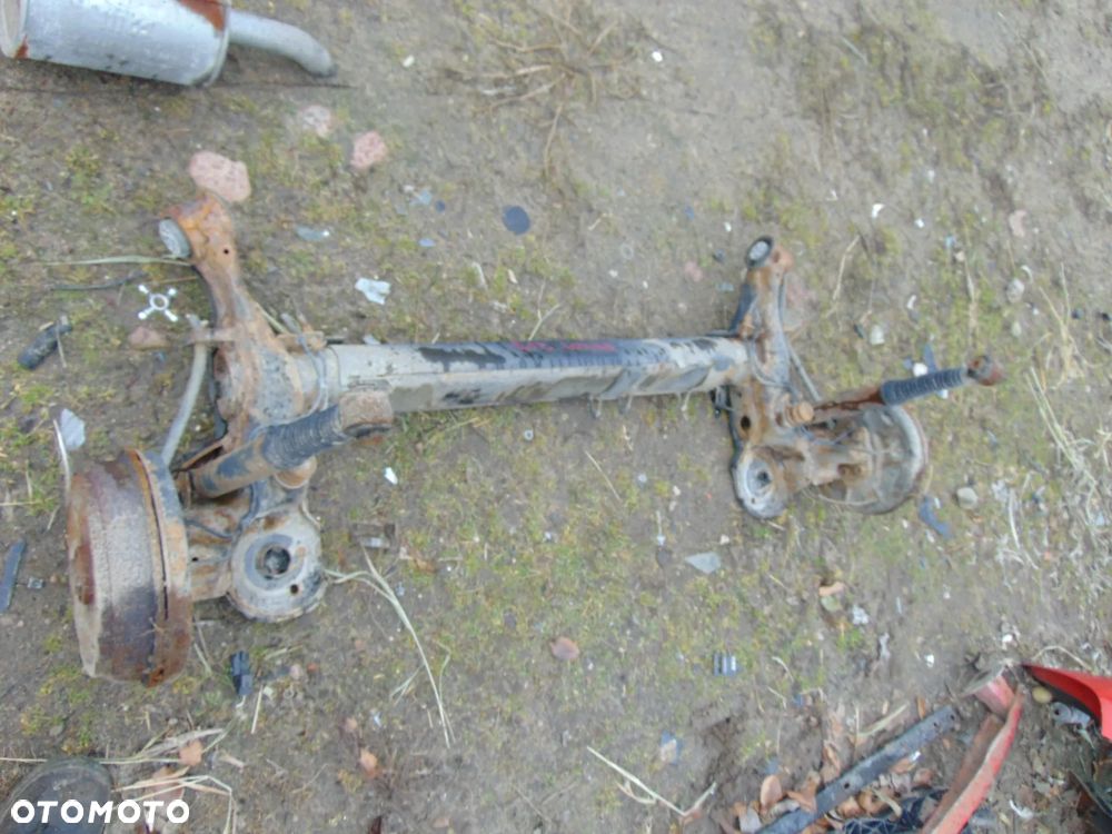 Belka tył peugeot 207 1,4 hdi - 3