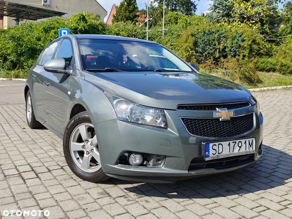 Chevrolet Cruze 1.6 LT - 18