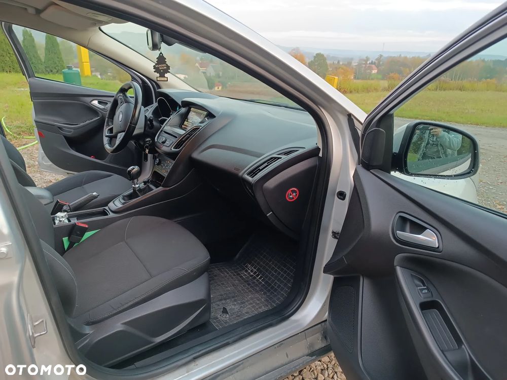 Ford Focus 1.5 TDCi DPF Start-Stopp-System Trend - 6