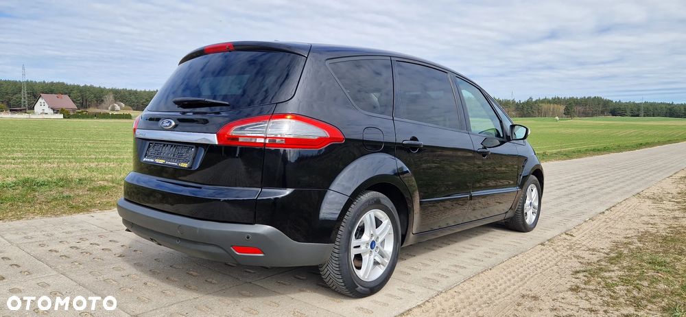 Ford S-Max 2.0 TDCi DPF Ambiente - 13