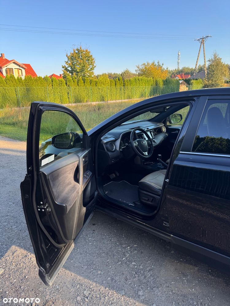 Toyota RAV4 Hybrid Prestige 4x4 - 12