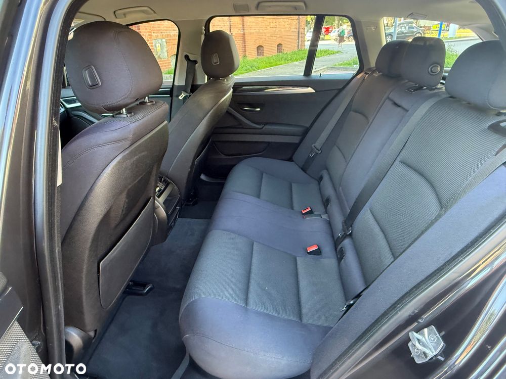 BMW Seria 5 520d xDrive Luxury Line - 16