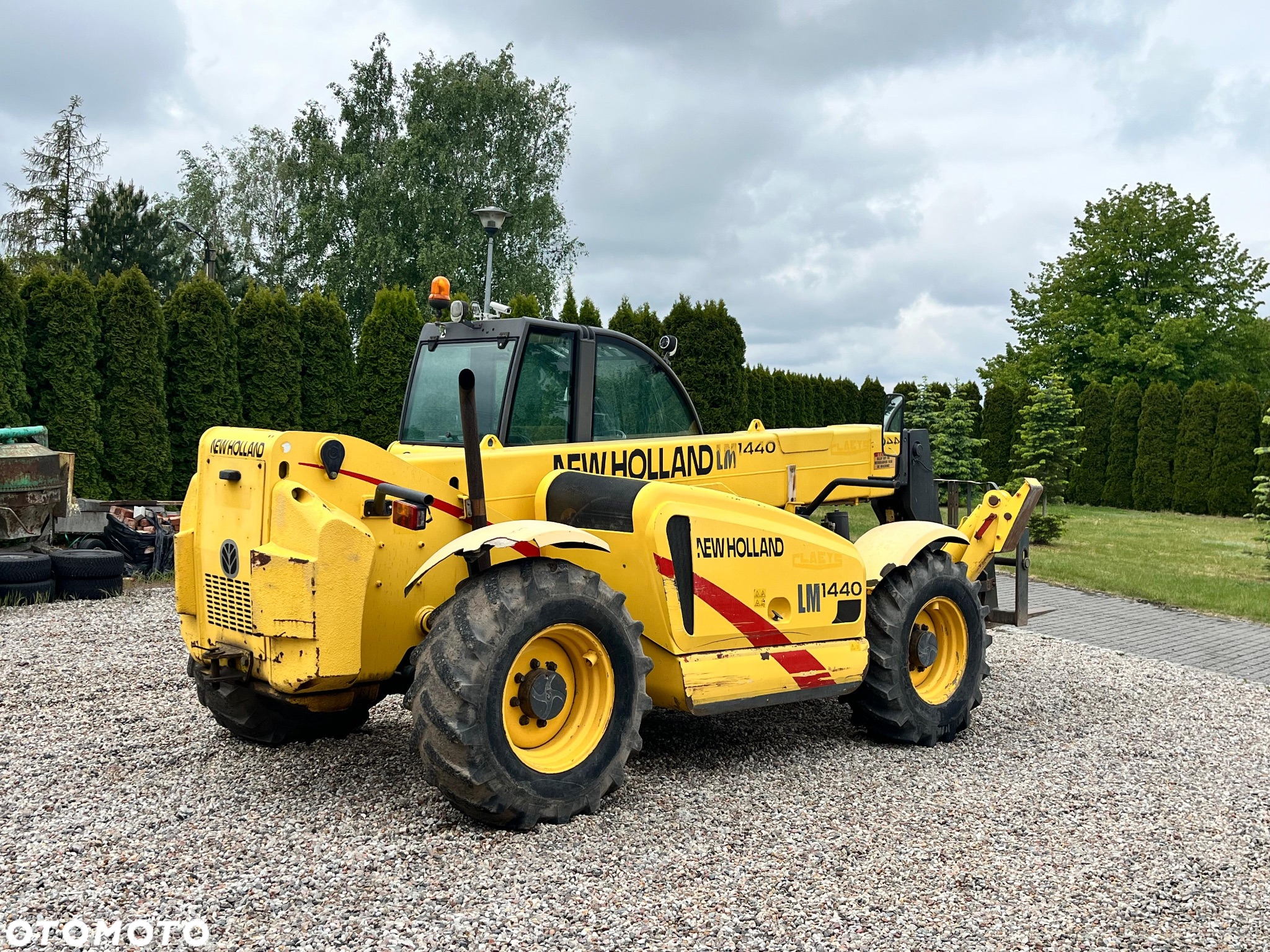 New Holland LM 1440 - 11