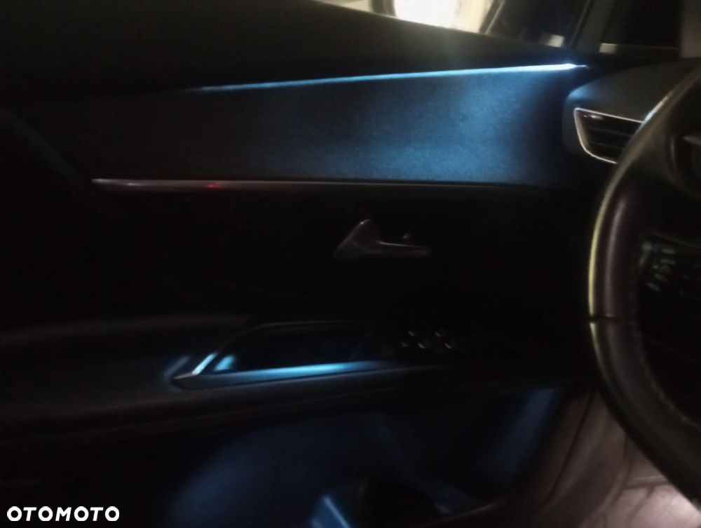 Peugeot 3008 HDi FAP 150 Allure - 40