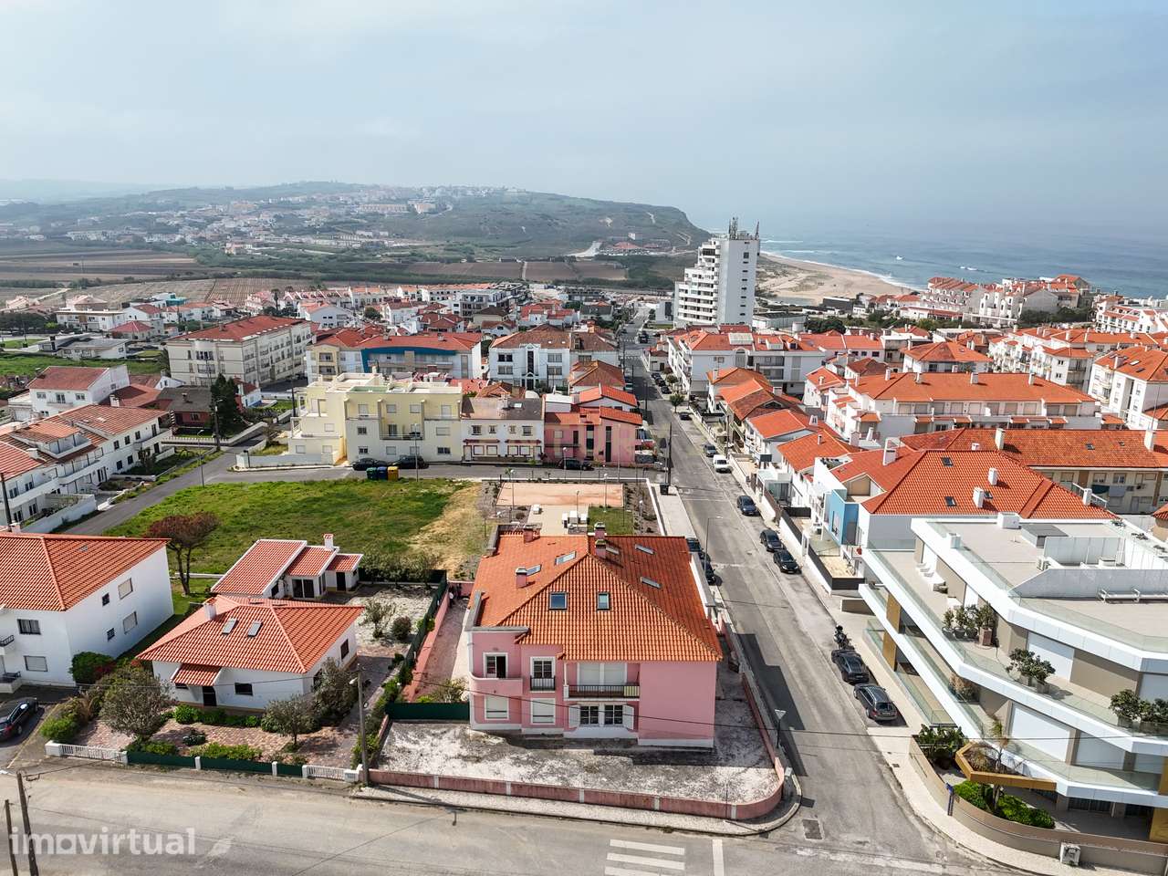 T1+1 na Praia da Areia Branca: O Seu Refúgio de Sonho a Passos do Mar! - Grande imagem: 2/25