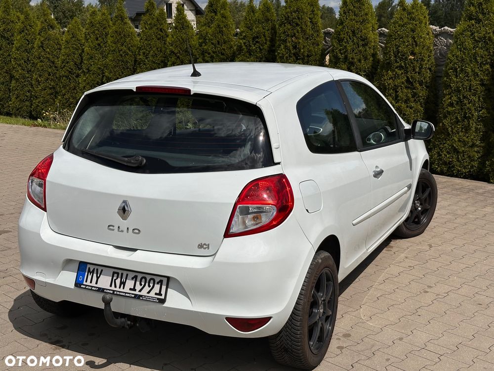 Renault Clio 1.5 dCi Luxe Dynamique - 17