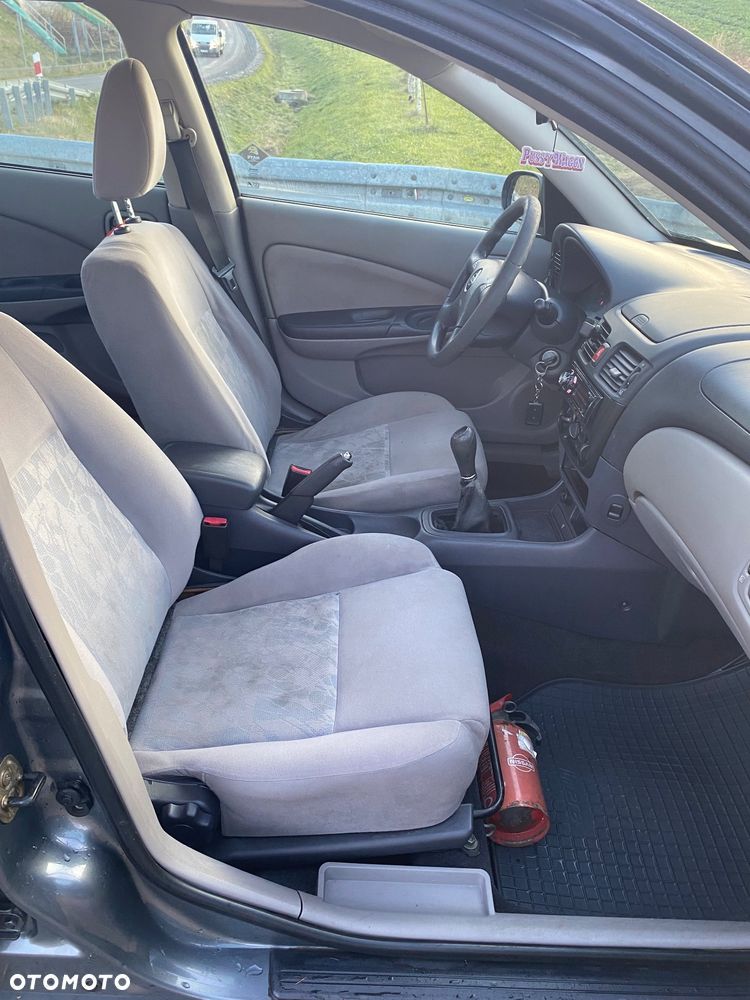 Nissan Almera 1.8 Comfort - 9