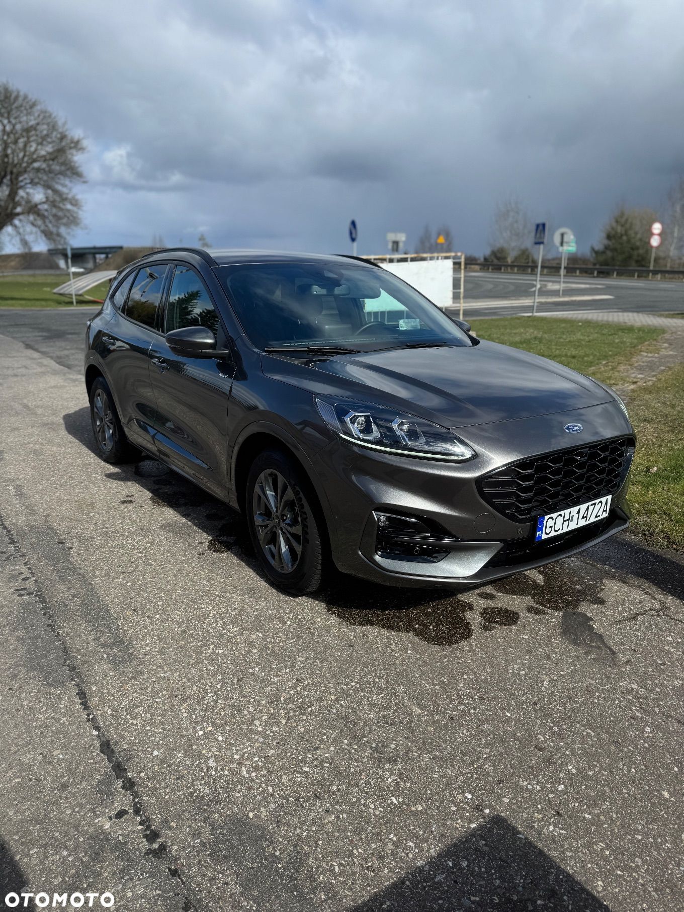 Ford Kuga - 1
