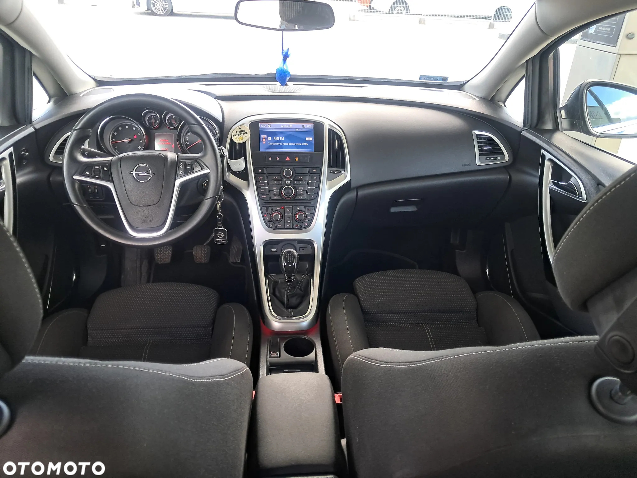 Opel Astra IV 1.4 T Cosmo - 25