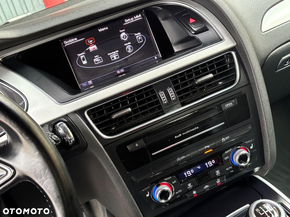 Audi A4 Avant 2.0 TDI DPF clean diesel quattro S line Sportpaket - 24