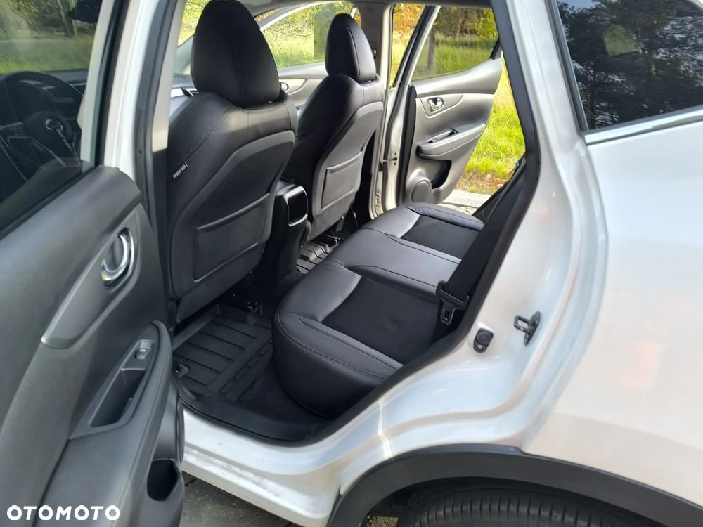 Nissan Qashqai 1.6 DCi 4x4 Tekna+ - 13