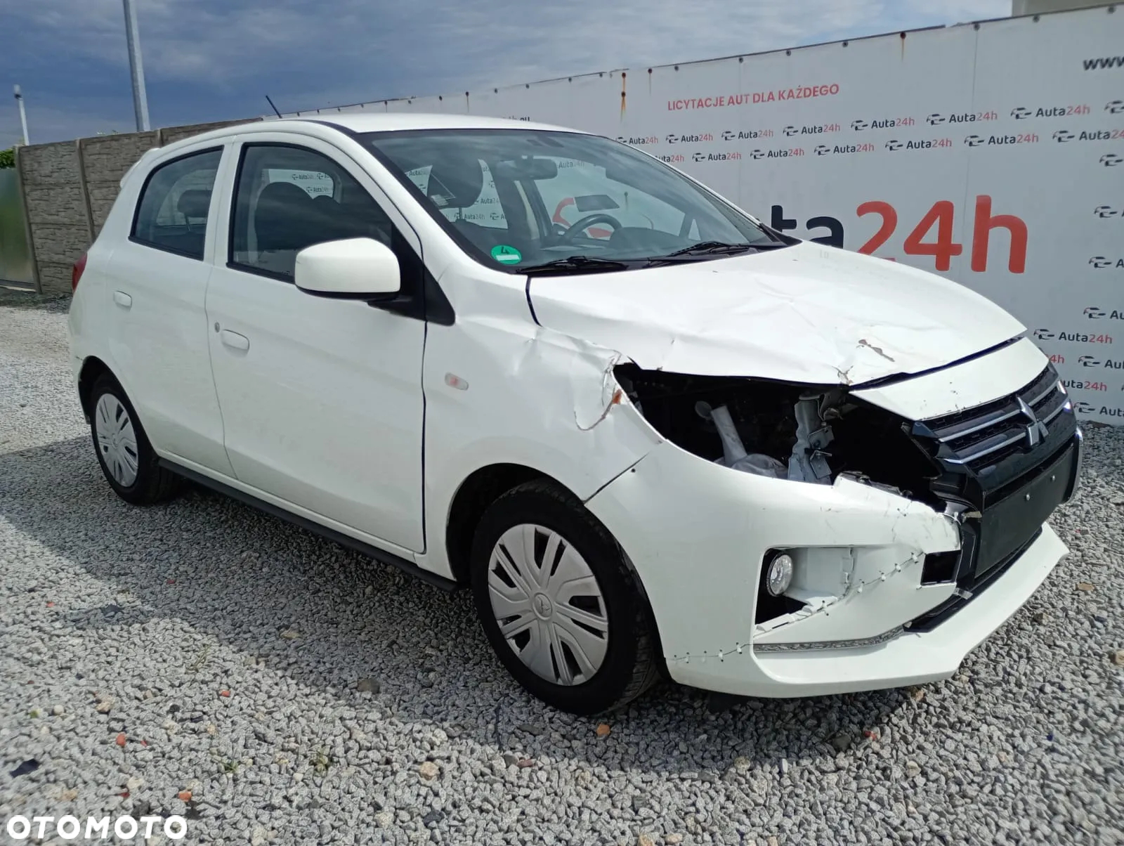 Mitsubishi Space Star 1.2 - 4