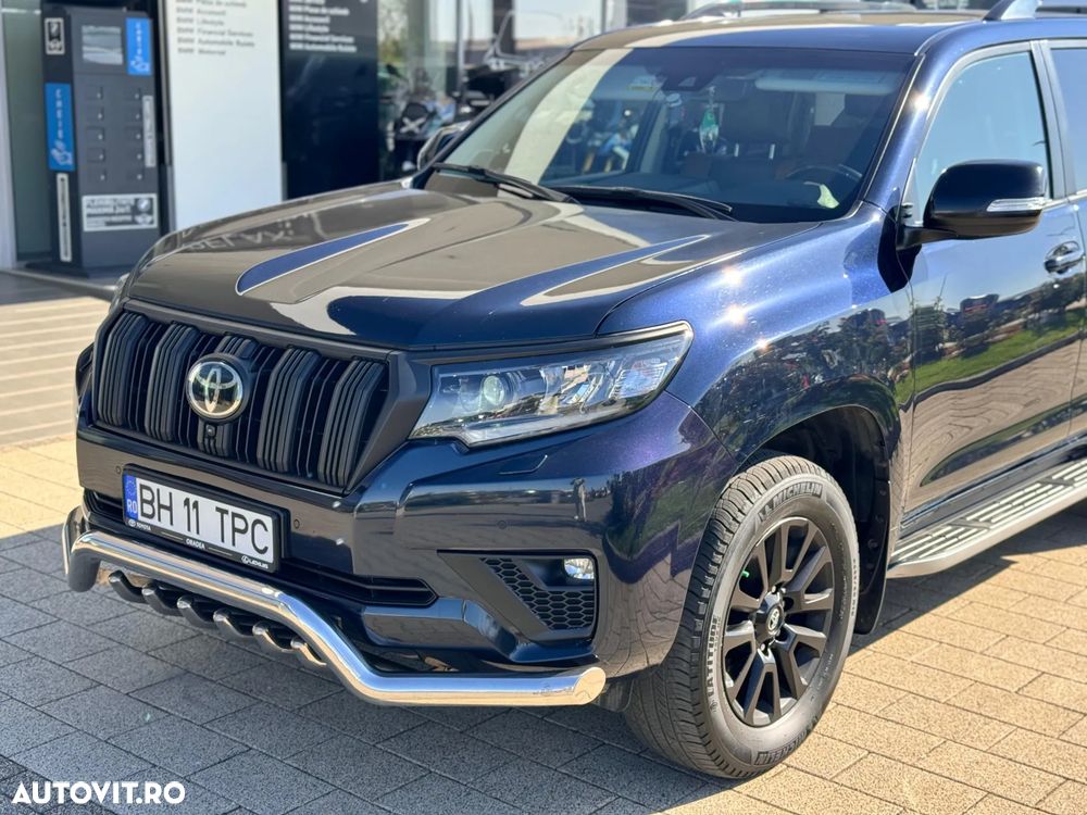 Toyota Land Cruiser 2.8l D-4D 204 CP A/T Luxury Black Matte Edition - 3