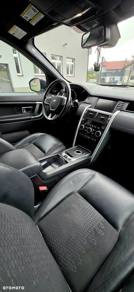 Land Rover Discovery Sport - 26