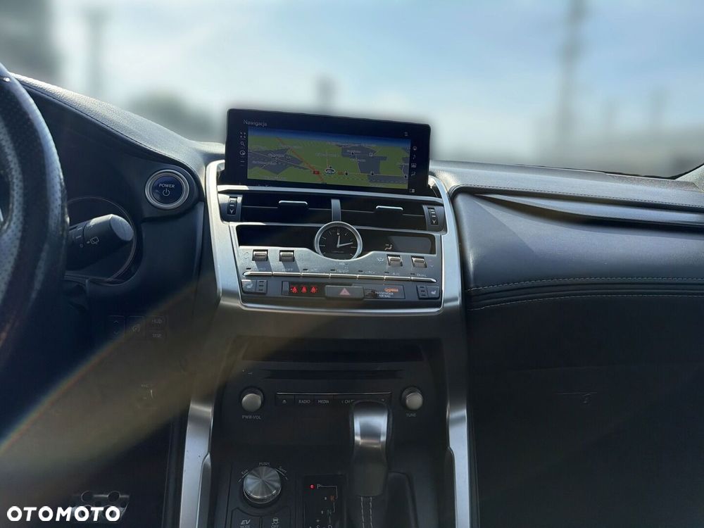 Lexus NX 300h F Sport AWD - 19