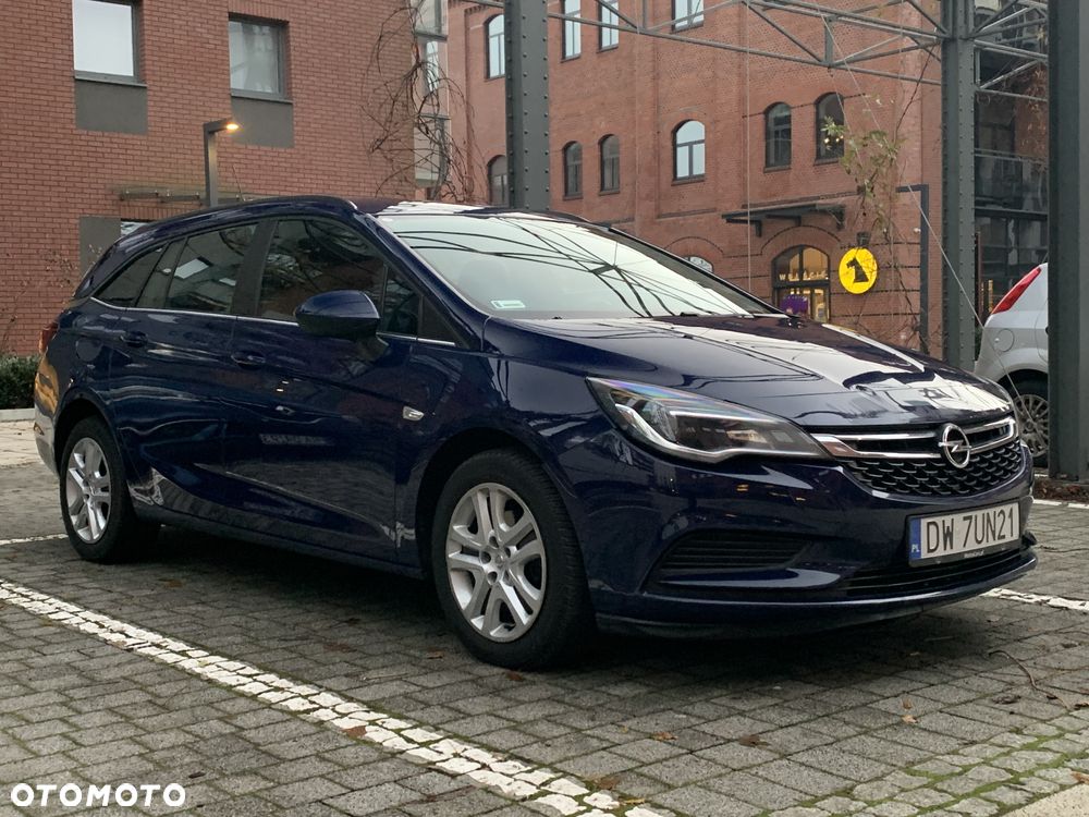 Opel Astra 1.6 CDTI Enjoy - 11