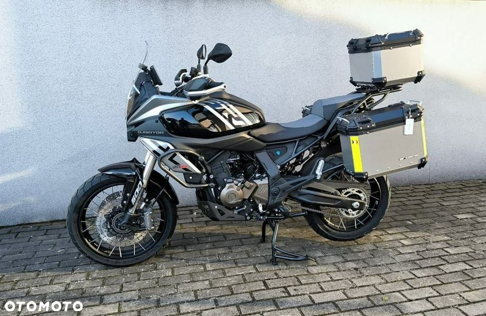 QJMOTOR SRT 600SX - 24