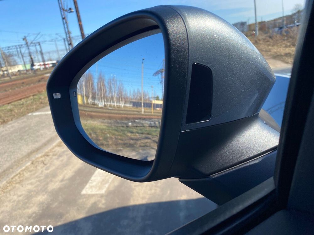 Volkswagen T-Roc 1.5 TSI Life DSG - 12