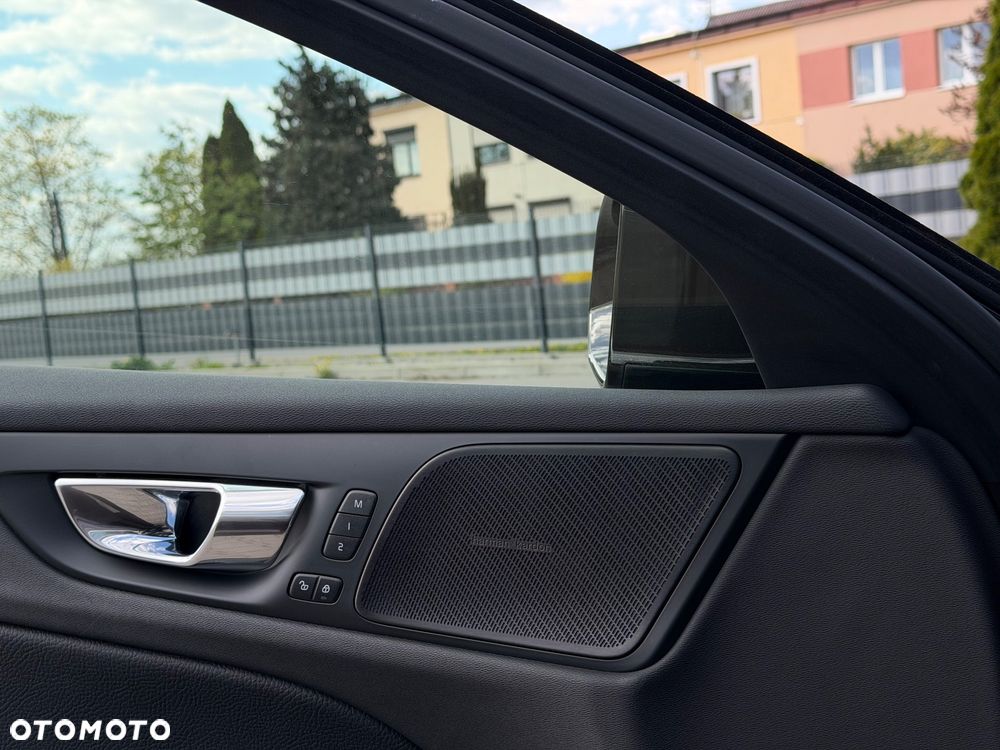 Volvo V60 B3 B Geartronic Momentum Pro - 19