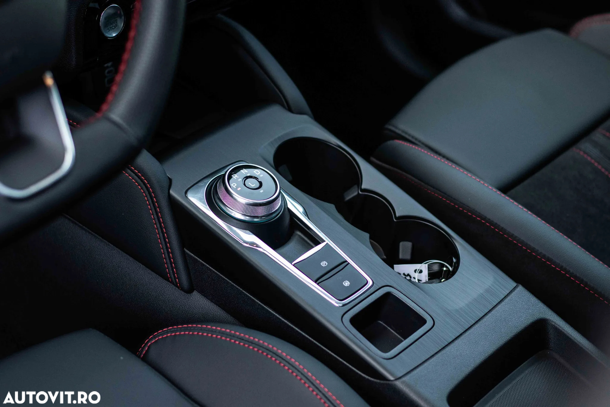 Ford Kuga 1.5 EcoBoost A8 FWD ST-Line X - 12