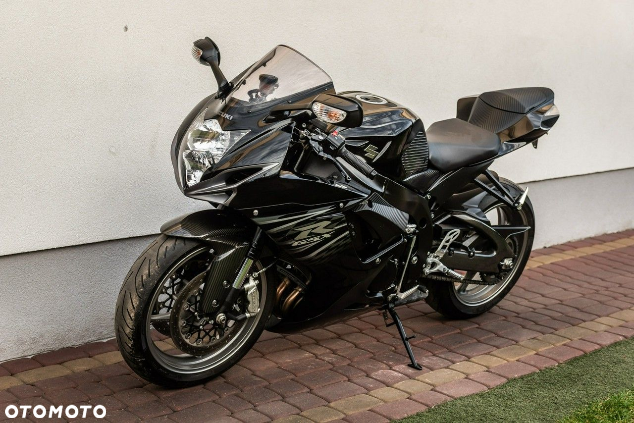 Suzuki GSX-R - 6