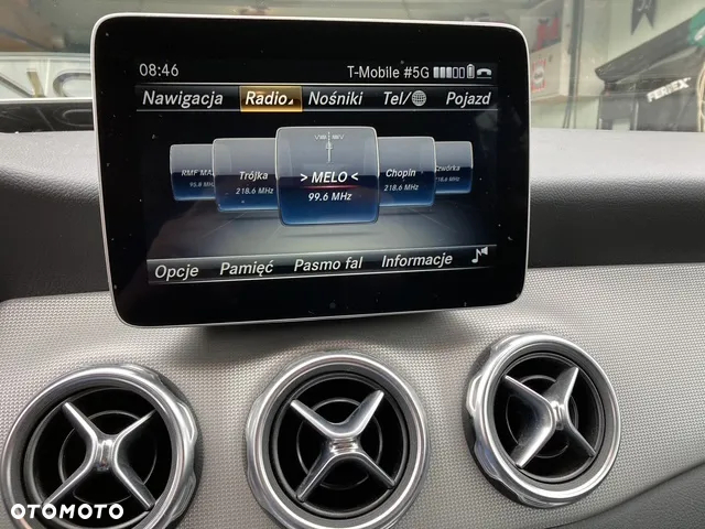 Mercedes-Benz GLA 220 4Matic 7G-DCT Urban - 12