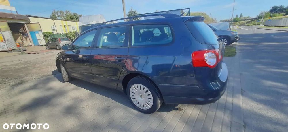 Volkswagen Passat 1.6 TDI Comfortline - 5