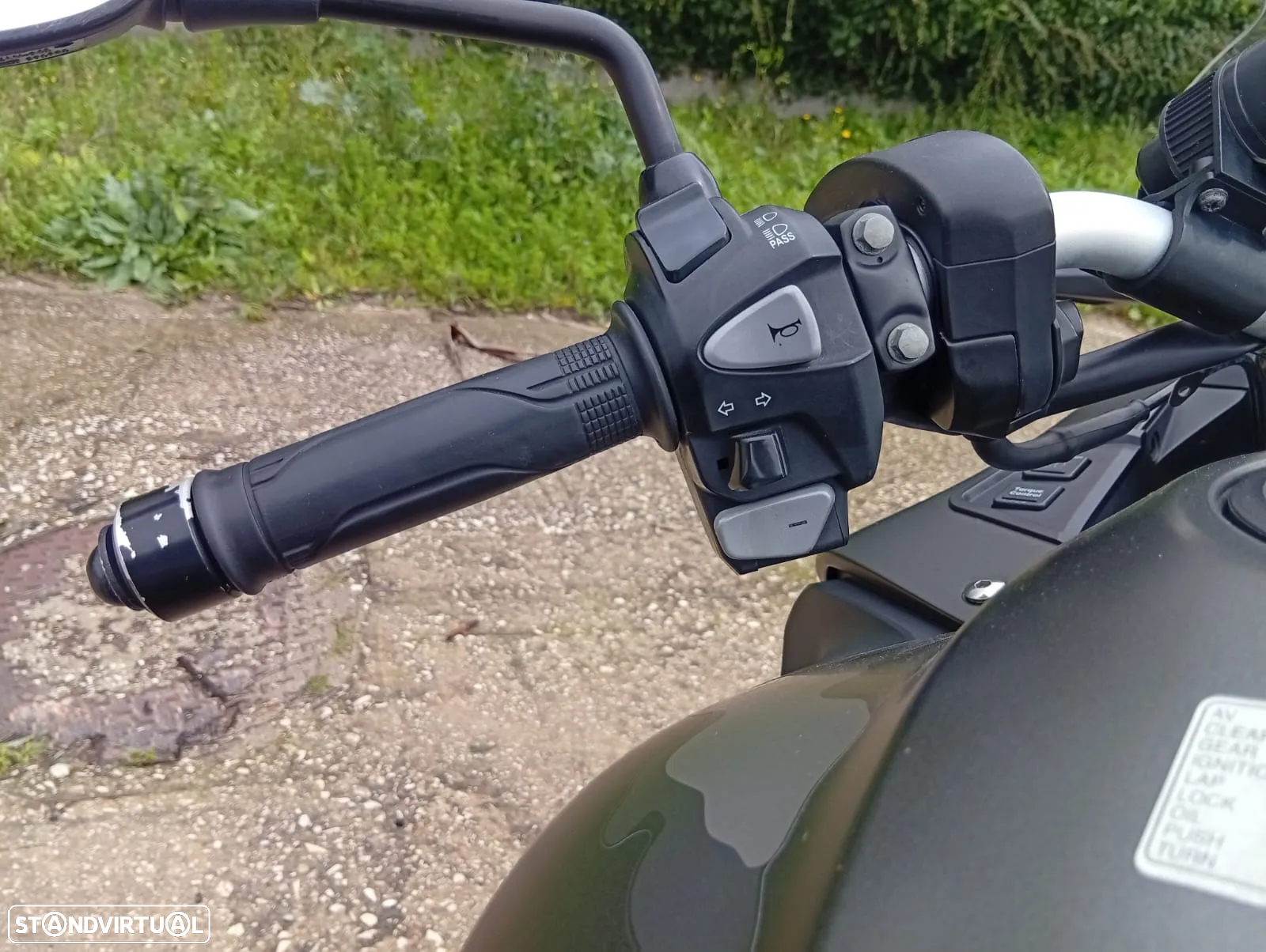 Honda VFR - 16