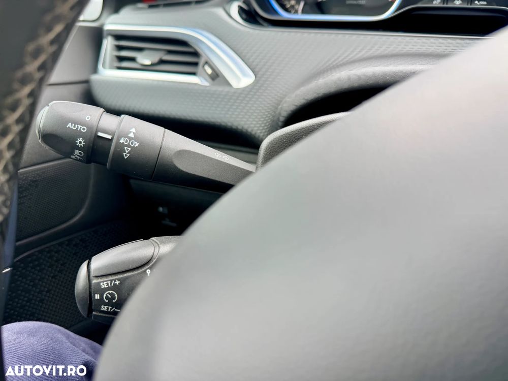 Peugeot 2008 PureTech 130 Stop&Start GT-Line Edition - 15