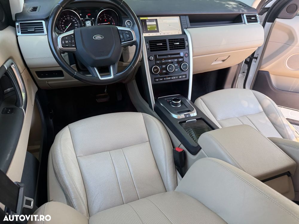 Land Rover Discovery Sport - 27