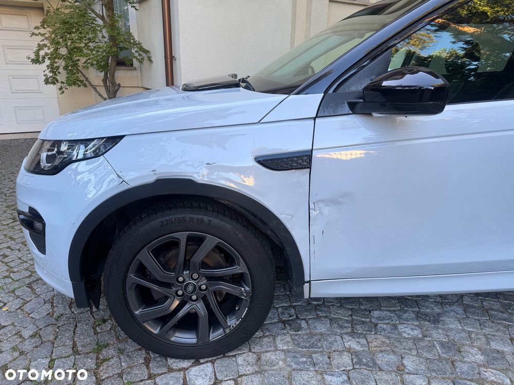 Land Rover Discovery Sport 2.0 D180 R-Dynamic HSE - 25