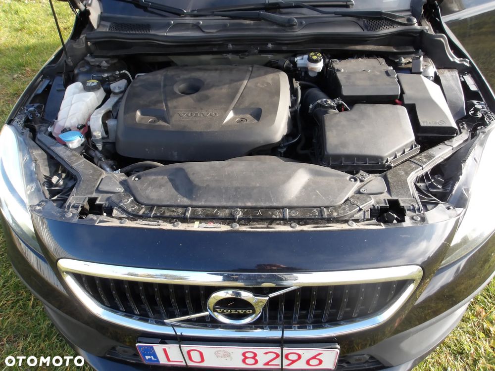 Volvo V40 T3 Momentum - 13