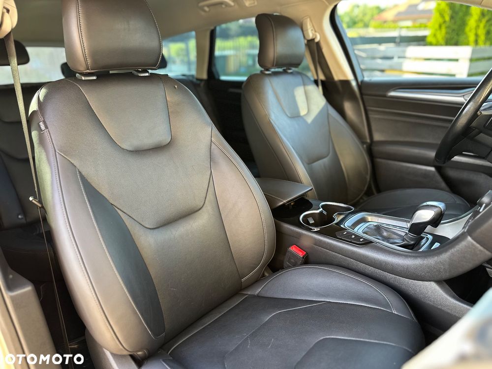 Ford Mondeo 2.0 TDCi PowerShift-Aut Allrad Titanium - 24