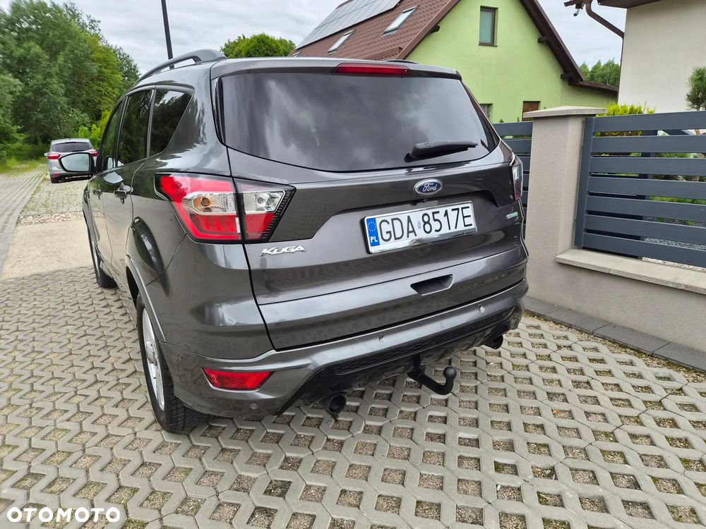 Ford Kuga 1.5 EcoBoost 2x4 ST-Line - 16