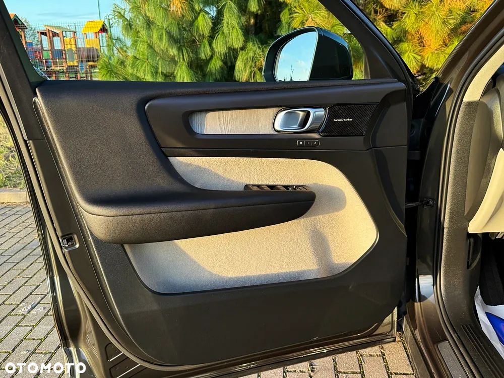 Volvo XC 40 D3 Inscription - 22