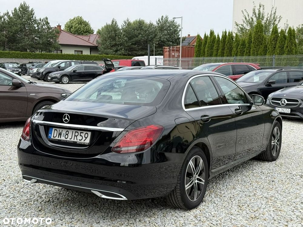 Mercedes-Benz Klasa C 180 9G-TRONIC - 9